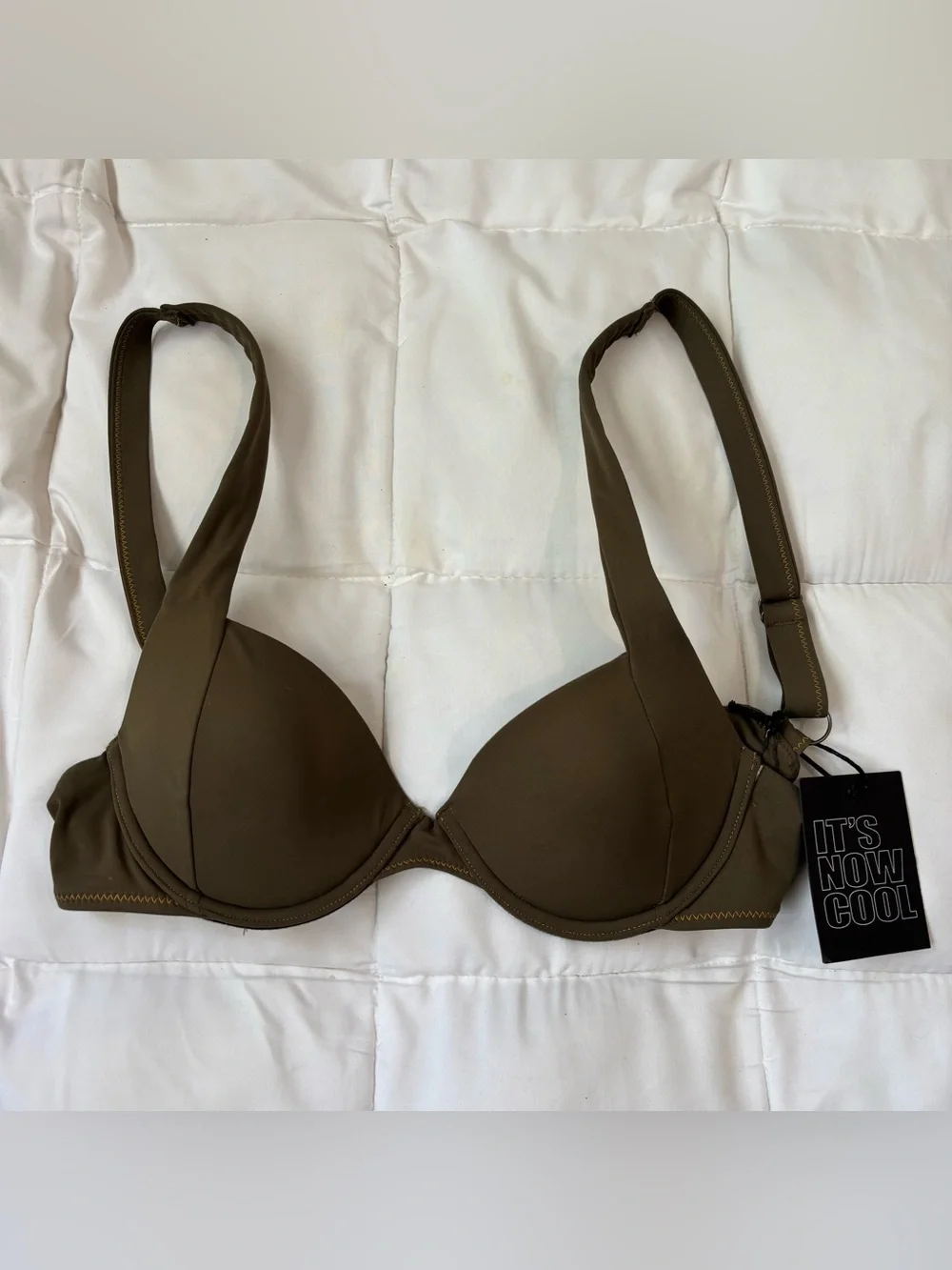 It's Now Cool The Contour Boost Bikini Top Carraway Green Size Medium NWT